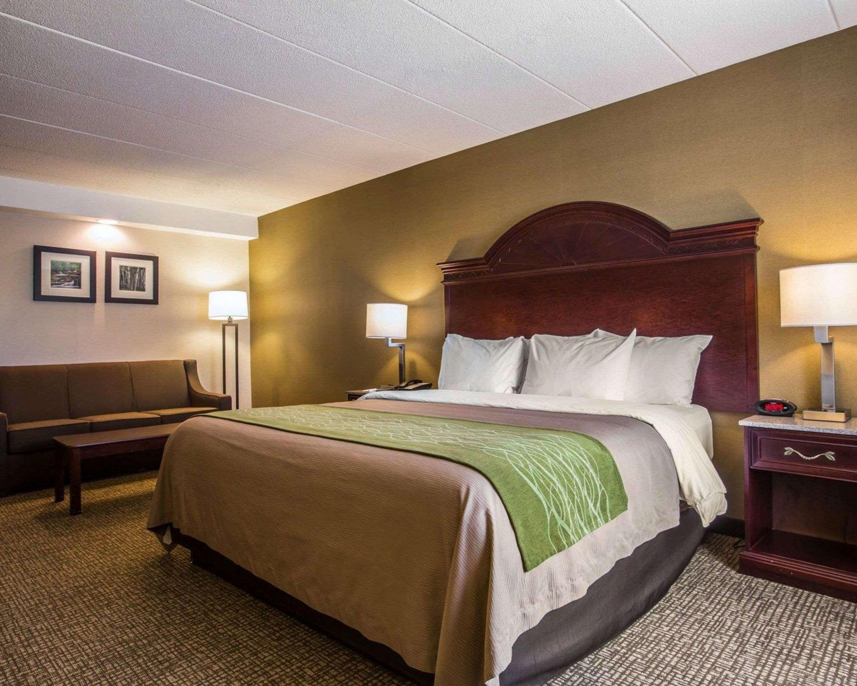 Comfort Inn Airport Манчестер Экстерьер фото