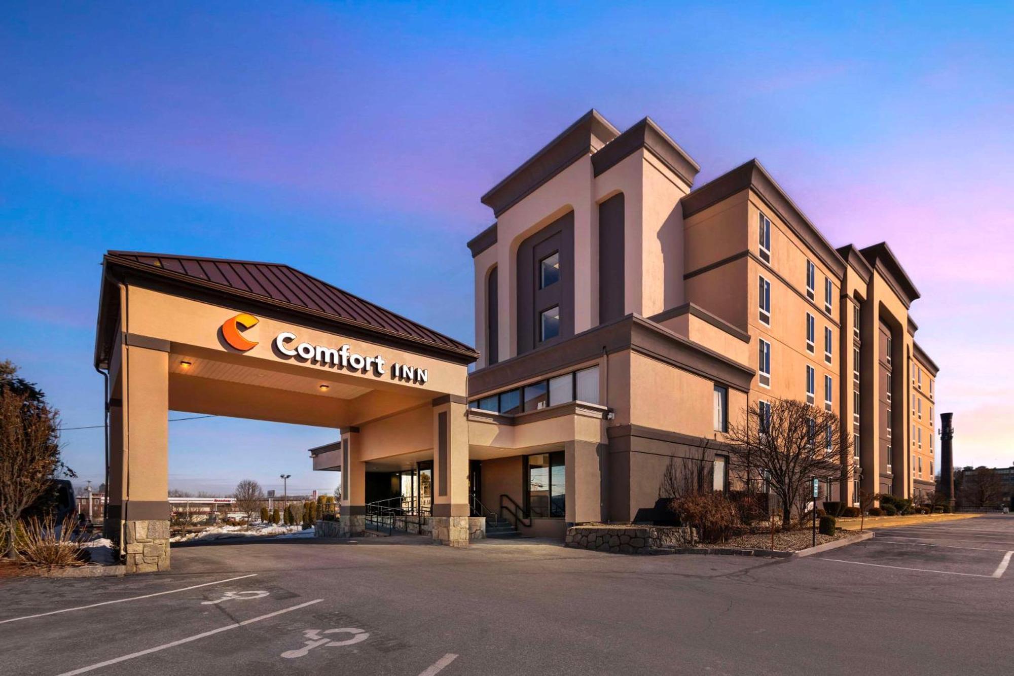 Comfort Inn Airport Манчестер Экстерьер фото